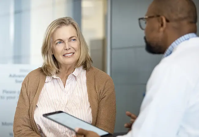 woman talking with a dr